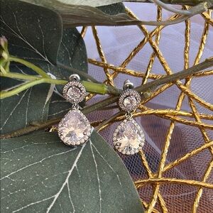 New/Never Worn- Elegant Silver Teardrop Earrings